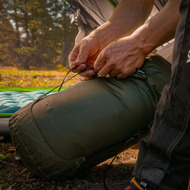 Peax Compression Sack geen in field