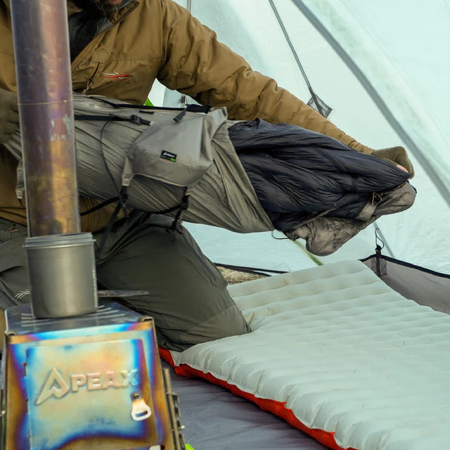 Peax Compression Sack grey in tent