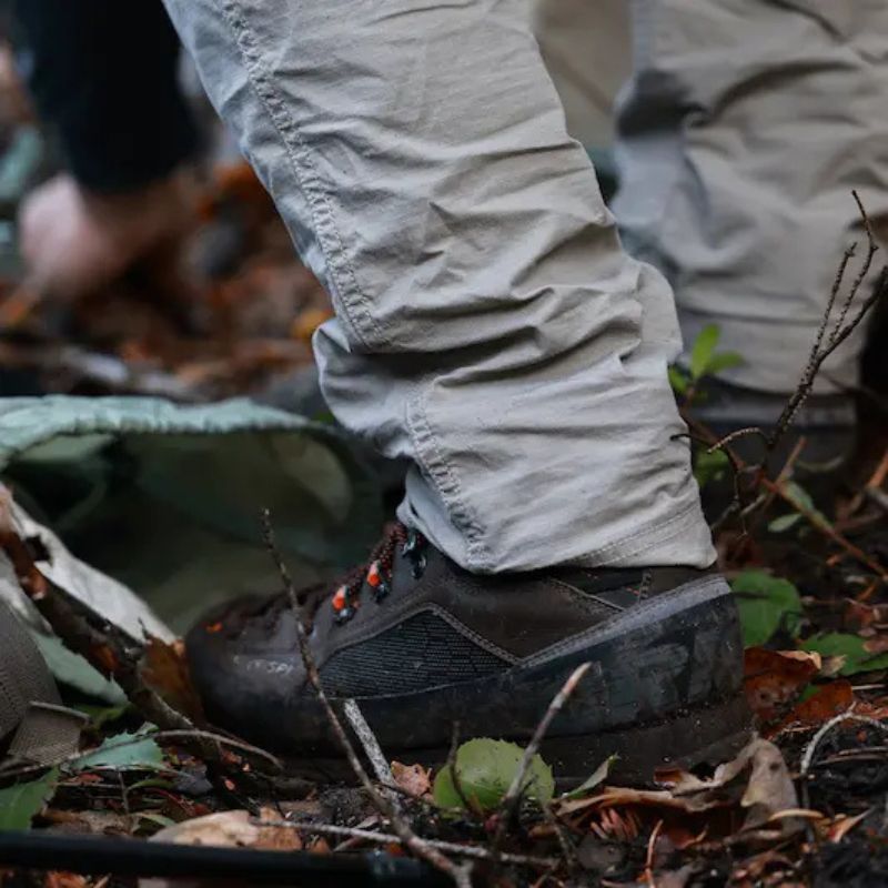 Crispi Alpine lite boot on trail
